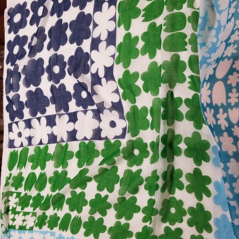 Spring scarf